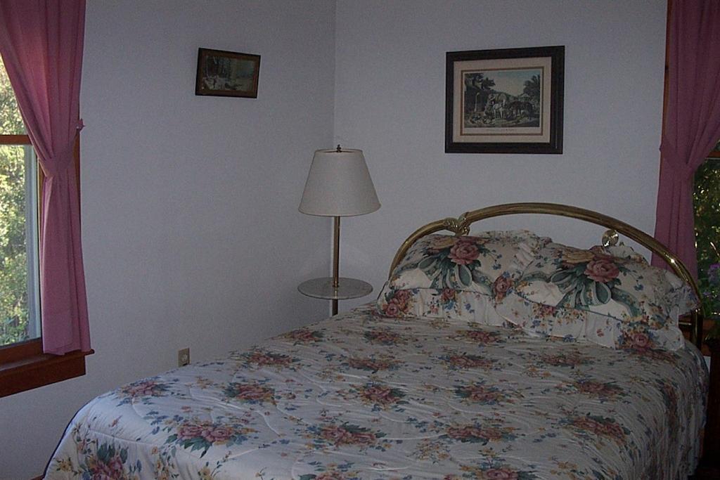 Chesapeake Inn Of レノックス 部屋 写真