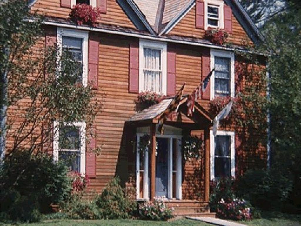 Chesapeake Inn Of レノックス エクステリア 写真