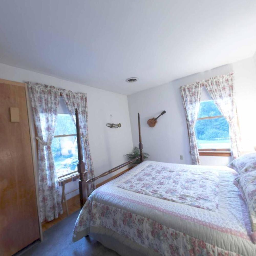 Chesapeake Inn Of レノックス エクステリア 写真