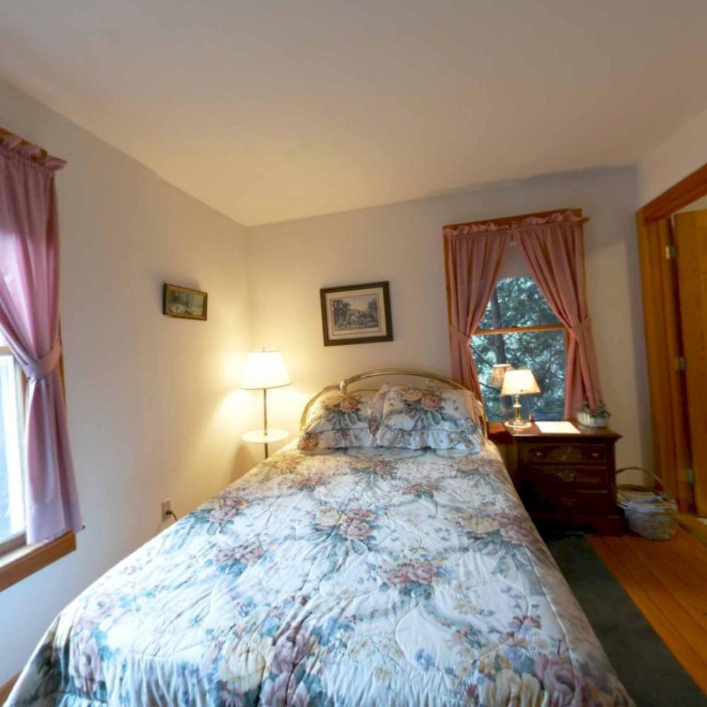 Chesapeake Inn Of レノックス エクステリア 写真